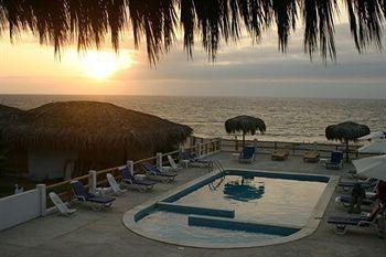 The Point Albergue *